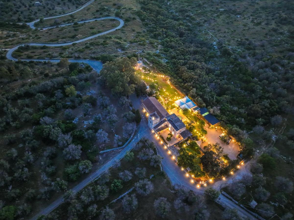 乌真托Badia Del Casale住宿加早餐旅馆 外观 照片